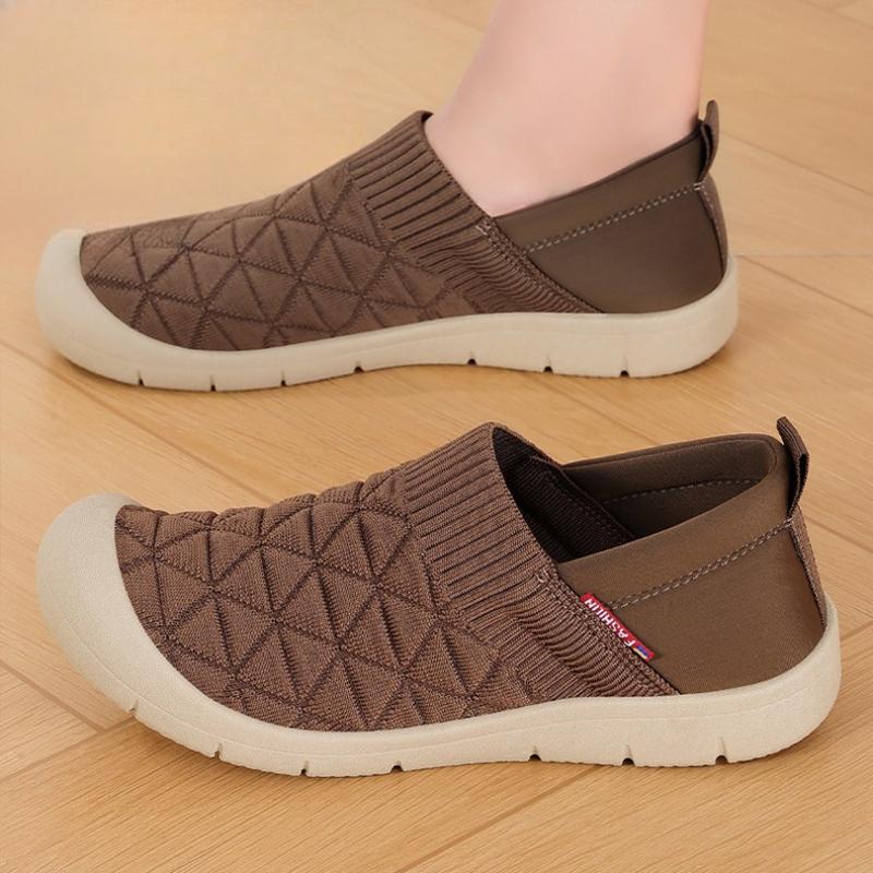 Summer Women's Flat Shoes Non Slip Womens Loafers Soft Soled Mom Shoes Comfortable Slip on Vulcanized Shoe 2025 New Women Shoes
