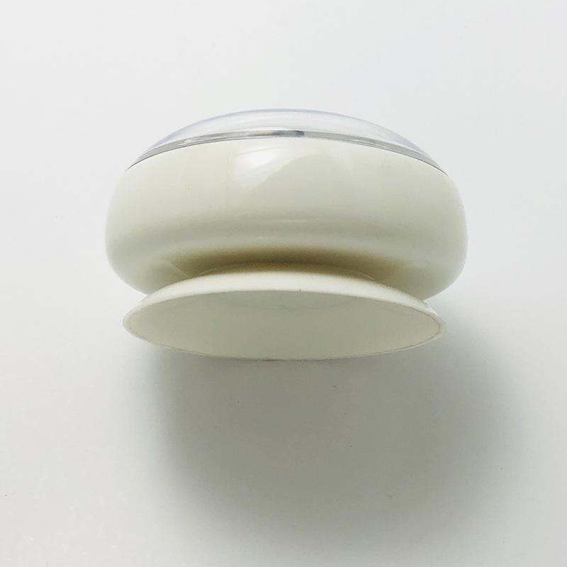 Mini Anti-Fog Suction Cup Wall Clock - Waterproof Quartz Clock for Bathroom and Kitchen, 7cm