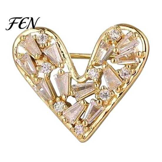 Clothing Decoration Pins Mini Love Heart Brooch Pin, Silver Golden Plated Shape Elegant Lapel Pin Hats Bags Scarves Clothes Decorative Accessory Women