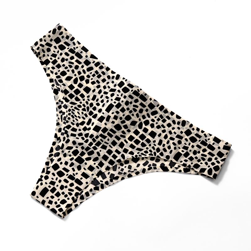 Women' S Seamless Underwear Ladies Leopard Panties Female Comfortable Intimate Lingerie Women Low-waist Thongs Luxury Underwears