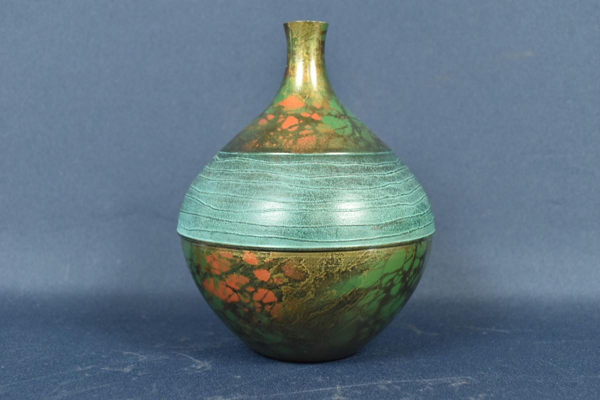 

Japanese Metal Flower Vase Special Alloys Traditional Crafts