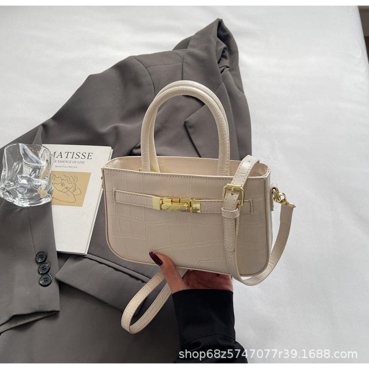 Niche premium underarm bag, crocodile pattern retro fashion clutch bag, premium sense baguette single shoulder messenger women's bag