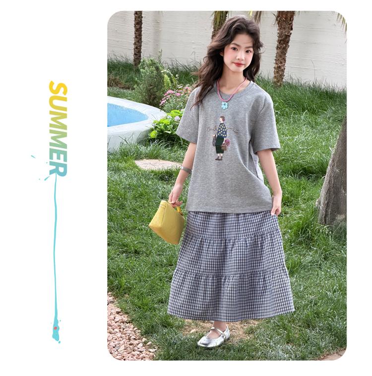 Girls' Half Length Skirt Set Summer 2026 New Style Girls' Big, Middle, Middle School Girls' Loose T Skirt Two Piece Set