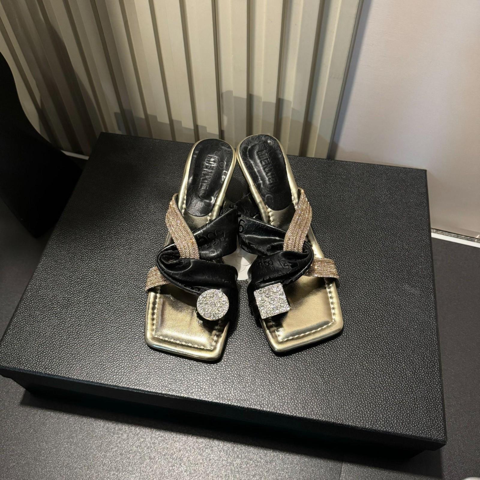 

Fashion Hot Selling French Elegant Summer 2025 Women s High Heels Sandals Wear Diamond Studded Slip-On Shoes Rubber Sole Comfortable 35 чёрный