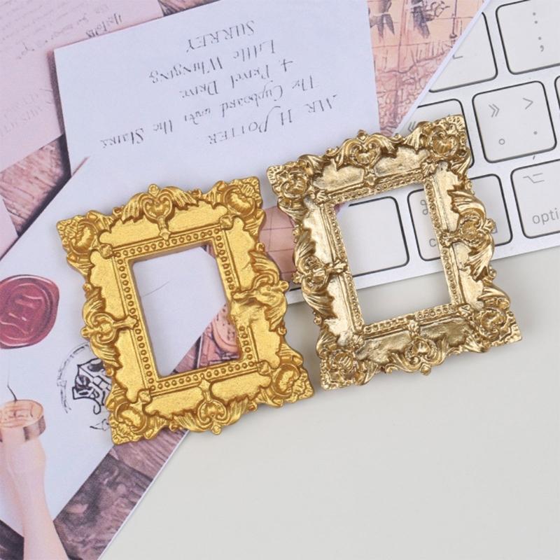 Set Of 5 Romantics Gold Resin Picture Frames with Relief Carving Pattern Suitable For Christmas Decorations