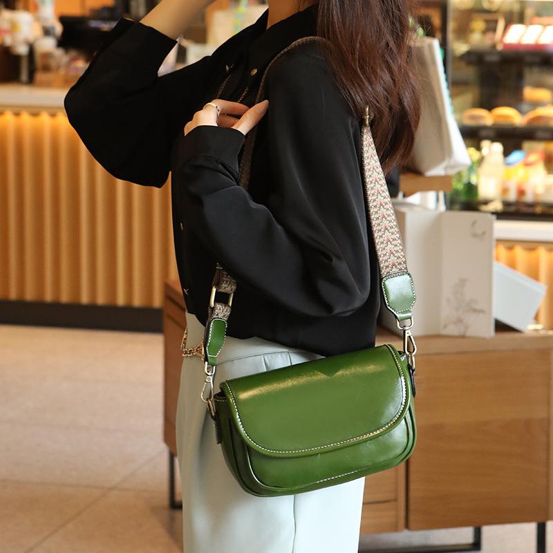 2026 New Women's Bag: Crossbody Bag, Vintage Underarm Bag, Single Shoulder Fashionable Versatile High-End Niche Light Luxury Women's Bag