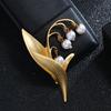 Luxury temperament dumb gold brooch female morrow plant pearl flower pin suit simple brooch with jewelry