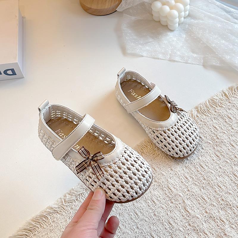 

Girls woven sandals2026Summer new children s solid color cute bow hollow sandals for small, medium, and large children 23Inner Length14.8cm бежевый