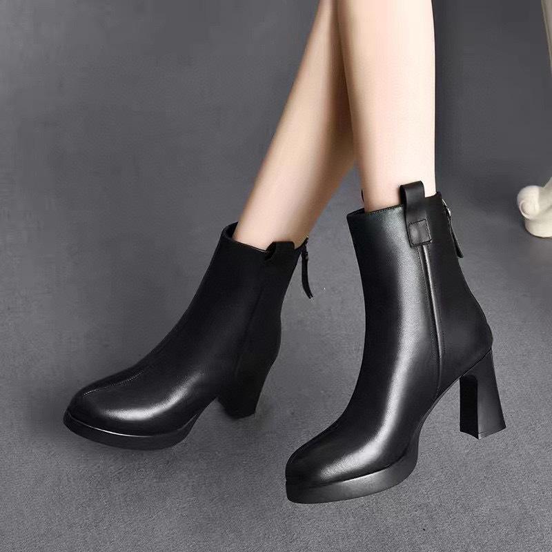 Leather boots women's 2025 autumn and winter new pointed thick heel high heel short boots fashion boots European and American style zipper women