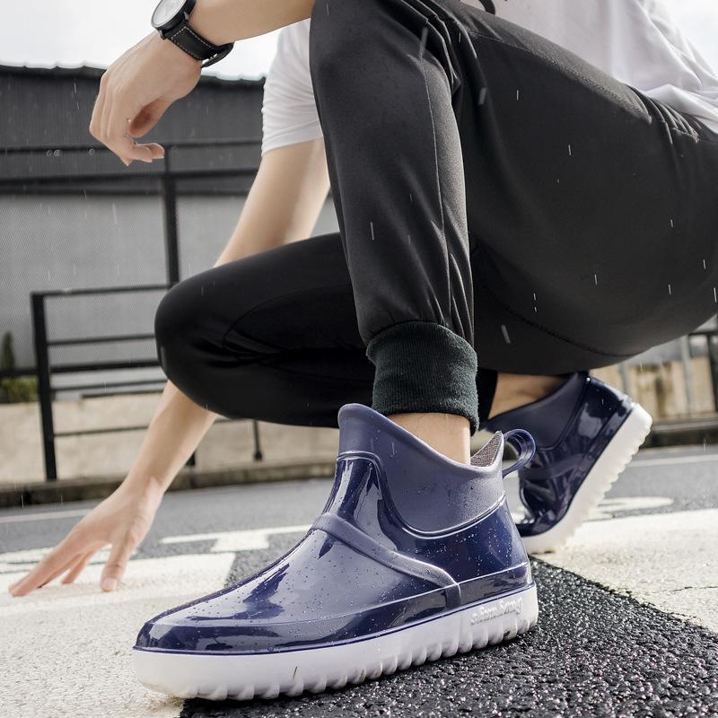 Rain Boots Men Ankle Platform Boots Fashion Non-Slip Waterproof Rubber Booties Male Slip-on Rain Shoes Car Wash Kitchen Galoshes