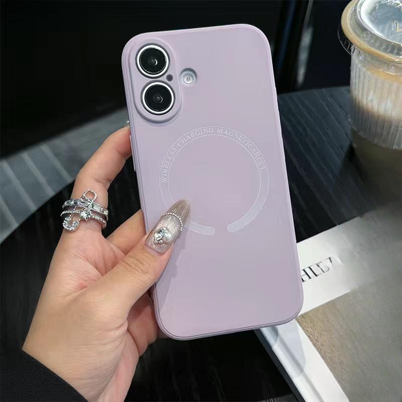 

Чехол для телефона IPhone16PROMAX изготовлен из бронзово-золотого жидкого силикона, магнитный, мягкий, и подходит для противоударного защитного чехла Apple 15. iPhone 11