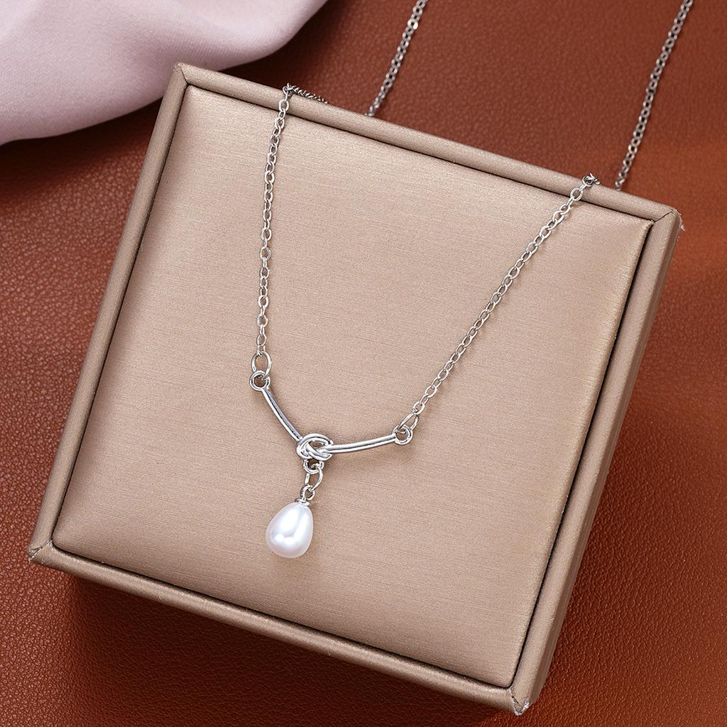 Korean Water Drop Pearl Pendant Necklaces Simple Design Elegant Silver Color Clavicle Chain For Women Trendy Party Jewelry Gifts