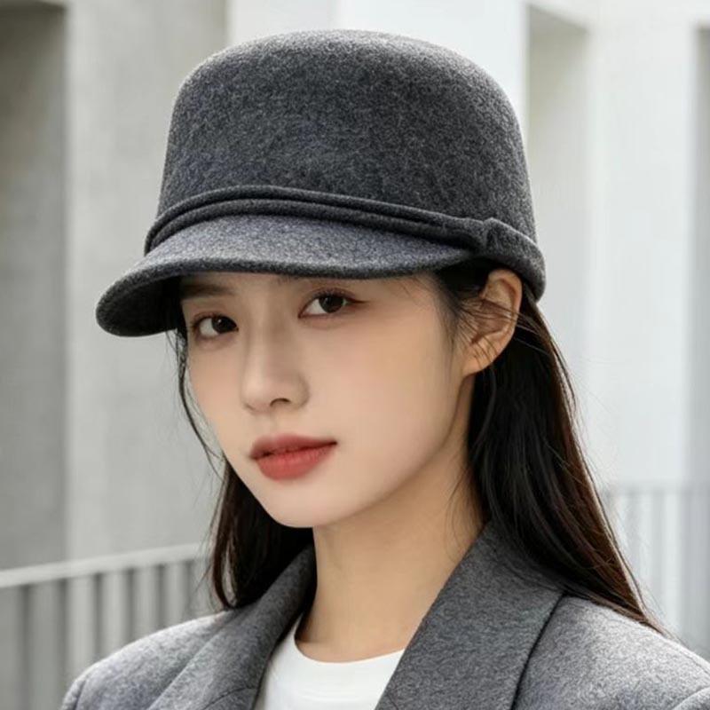 Autumn and Winter Wool Cap Women's Short-brimmed Equestrian Hat Elegant Face Small Warm Knight Hat Retro Top Hat
