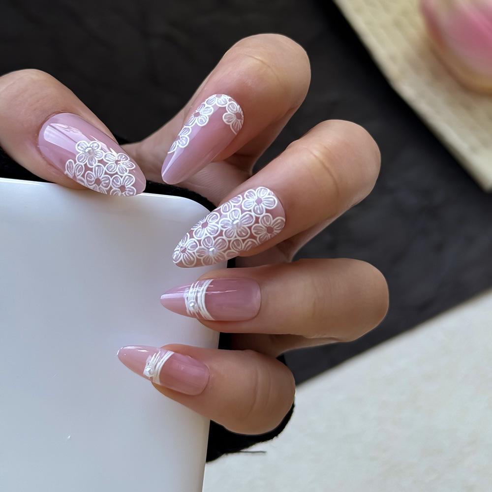 Handmade French Lace Pearl Manicure: Exquisite Almond-Shaped Wedding Nails (24 Pieces)