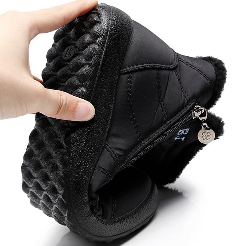 New Winter Warm Snow Boots Unisex Non-slip Waterproof Cotton Shoes Men Women Comfort Plush Fur Lazy Zipper Up Slip On Ankle Boots Casual Low