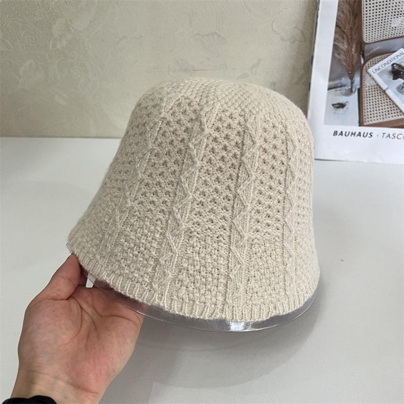 Autumn and Winter Knitted Fisherman's Hat Women's New Versatile Face Small Versatile Fashion Casual Bucket Hat