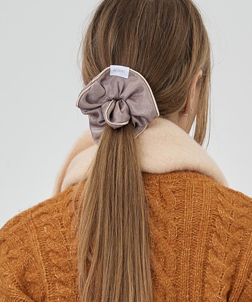 The-Abon Line Two-Tone Hair Scrunchie Black
