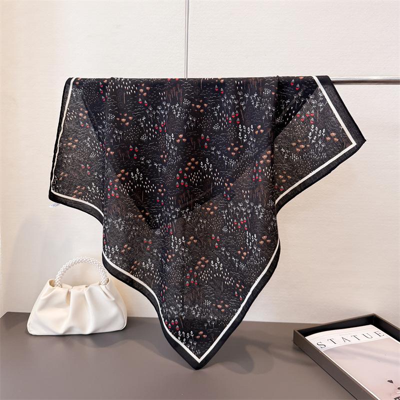 Trendy Print Square Scarf For Women Cotton Velvet Neck Scarf Shawl Warp Elegant Neckerchief Bandanas Ladies Hijab