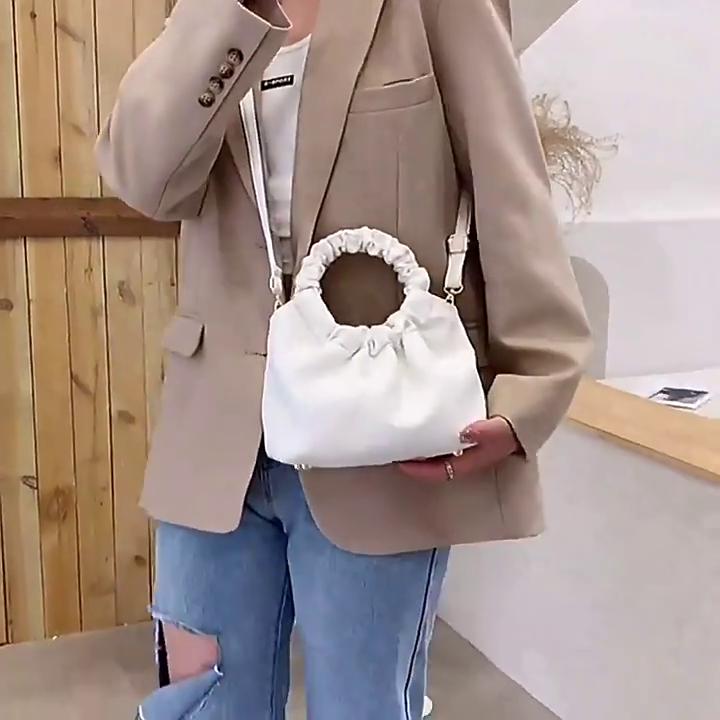 Bahar pilili bulut çanta kadınlar için yumuşak deri omuz askılı çanta moda markalar Crossbody çanta tasarım çanta