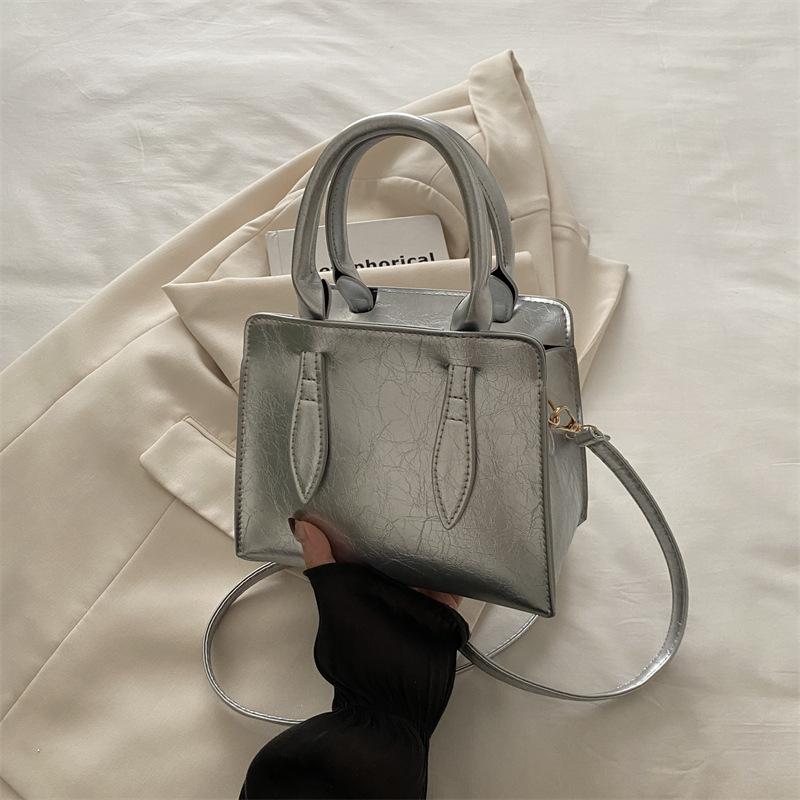 Handbag 2025 New Fashion Small Square Bag Minimalist Style Literary Messenger Bag