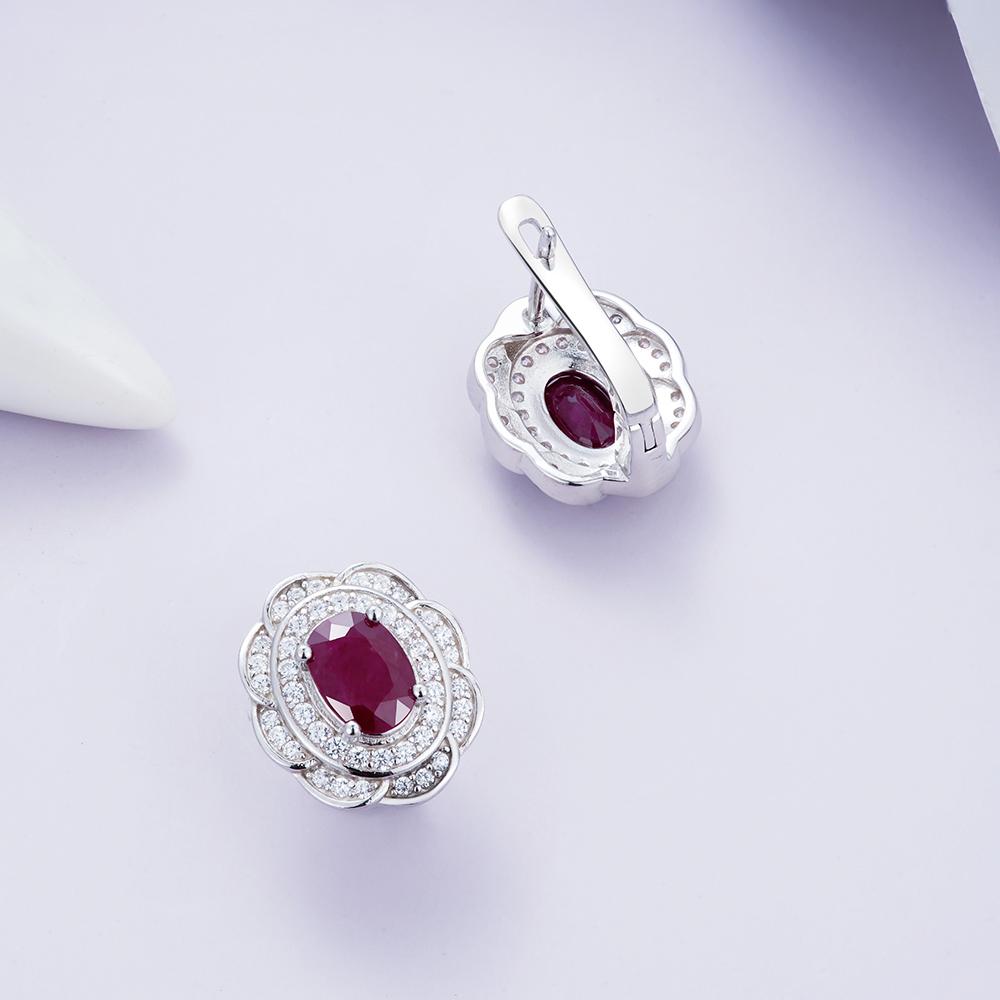 Luxuriöse 925er Sterlingsilber-Ohrringe Natürlicher Longrido-Rubin „Kraftvoller Edelstein“ Blumen-Design Feinschmuck für Damen Tägliches Geschenk