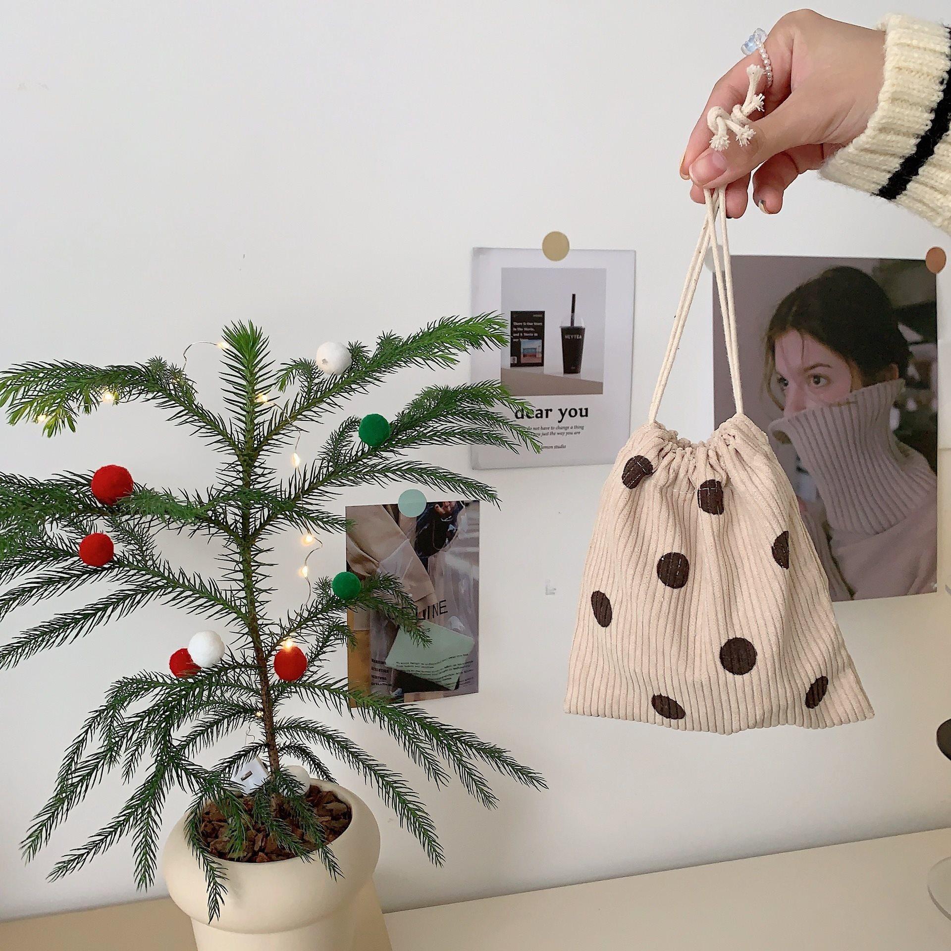 

Retro Adorable Plush Smiley Storage Pouch Soft Drawstring Handheld Bag Makeup Apricot Dot Small