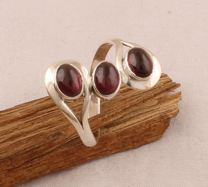 Red Garnet Gemstone Ring, Solid 925 Silver Ring, Statement Ring, Birthstone Ring, Wedding Ring, Silver Jewelry