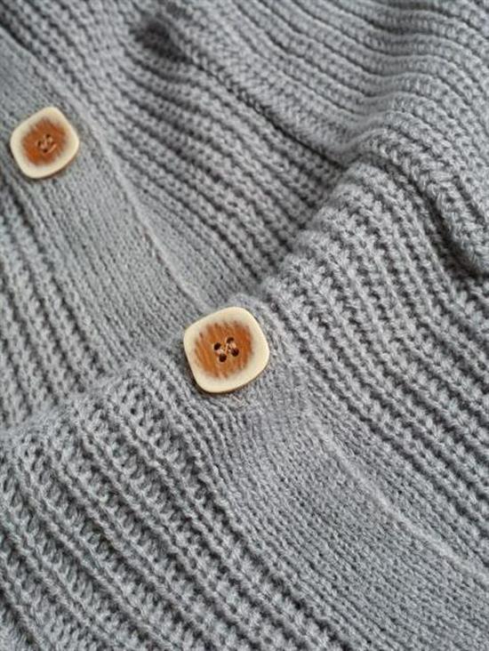 2025 Autumn/Winter Women's V-neck European & American Knit Cardigan - Loose Solid Color.