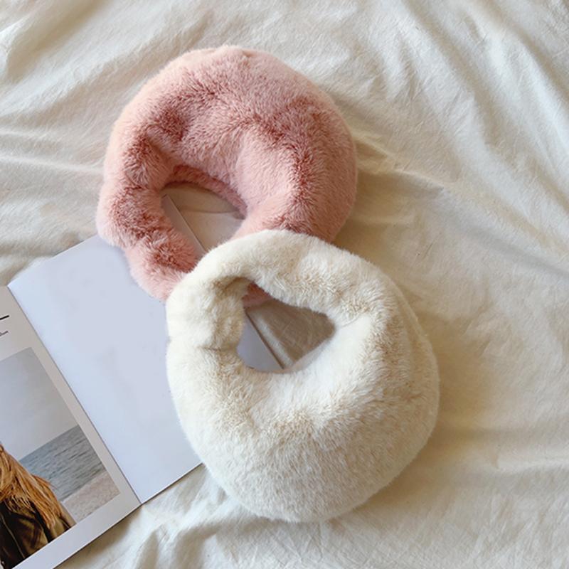 Winter Women's Plush Half Mo Fur Handbag Small Wrist Clutch Fashi Short Handle Phe Bag Coin Purse Ladies Fashi Accessory