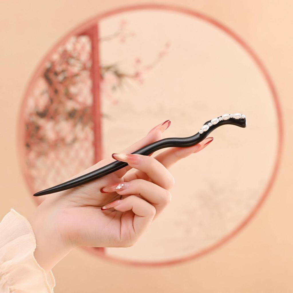 Ancient Style Black Sandalwood Tassel Hairpin for Qipao & Hanfu