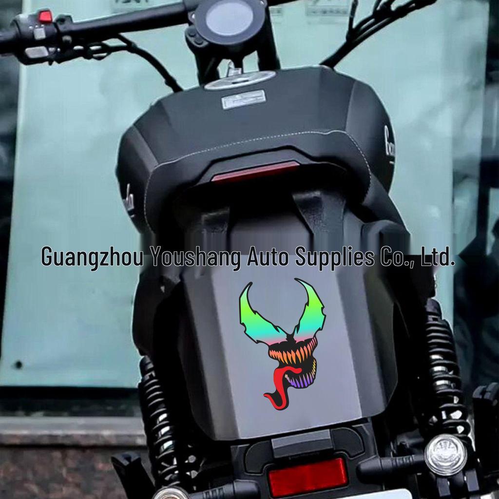 Casco per Moto e Adesivo per Auto Demon Venom Anime