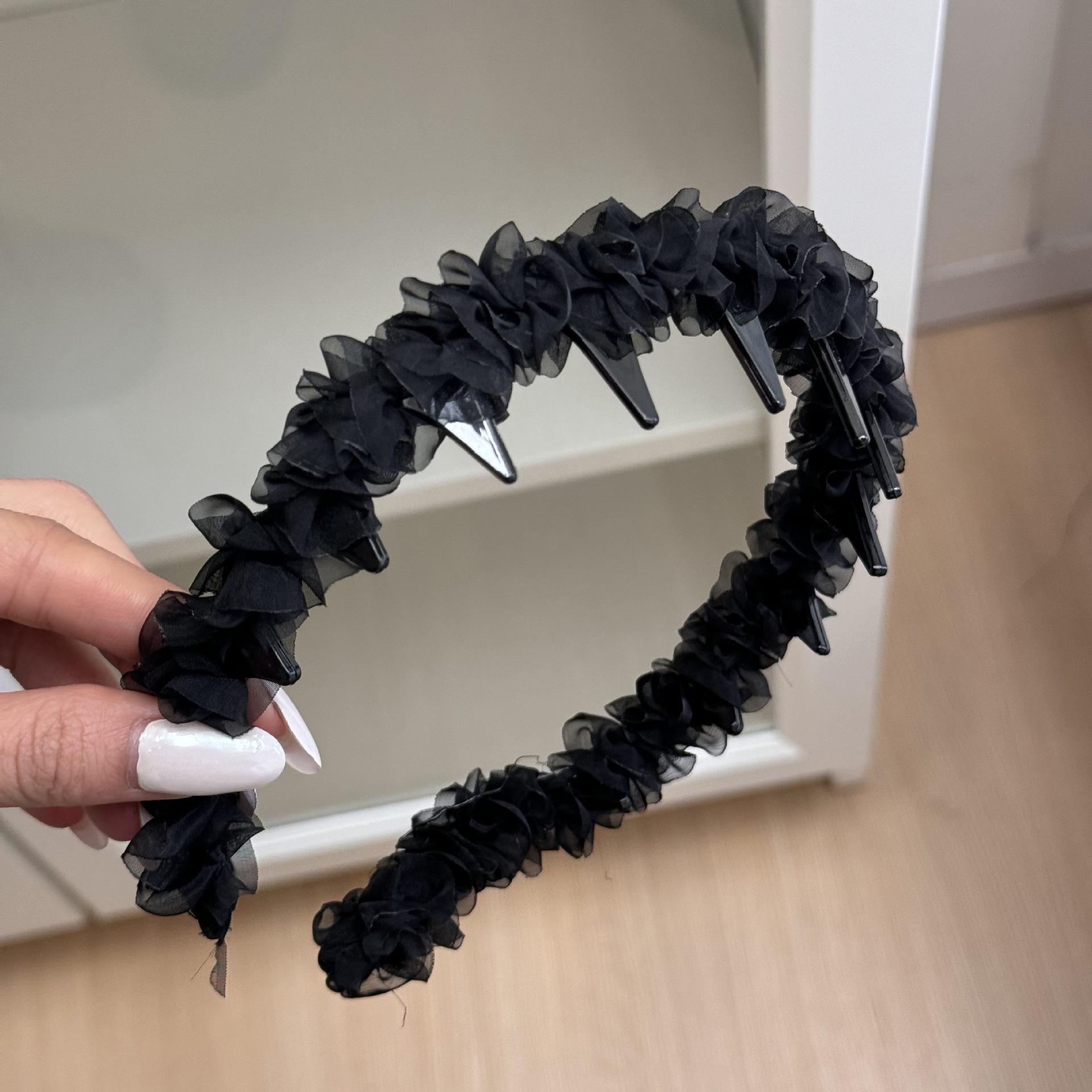 

1 шт. мягкая бежевая милая сетчатая плиссированная темпераментная повязка на голову с зубчиками для предотвращения скольжения и увеличения высоты макушки