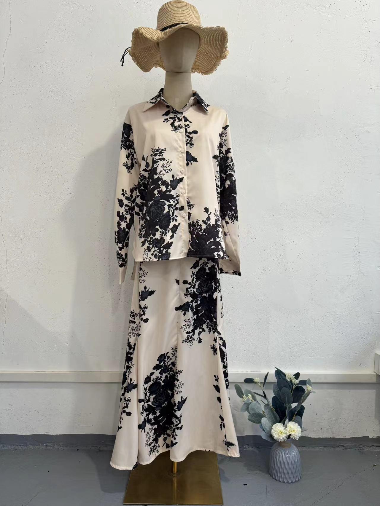 

Весенний костюм с юбкой и принтом из атласа 2024 года M