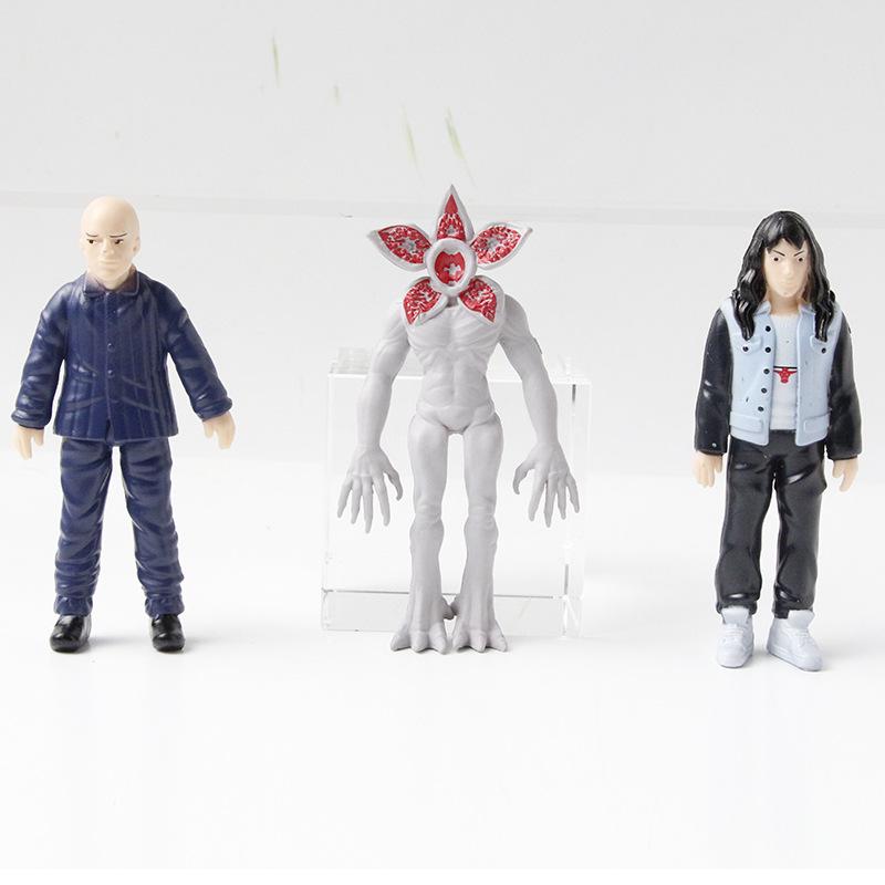 Stranger Things Steve with Carnivorous Plant 3.5-inch Figure Model