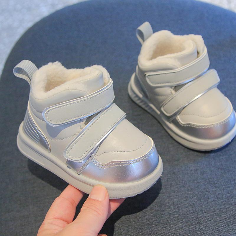 

Зимние детские зимние сапоги, теплые плюшевые утолщенные хлопковые туфли для мальчиков, мягкие нескользящие кроссовки, модная обувь для девочек на открытом воздухе 16