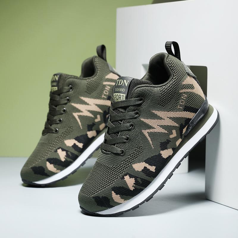 

Камуфляж Flyknit Внутренняя высота Спортивная обувь Большие уличные кроссовки для бега Одиночные удобные женские кроссовки для фитнеса 42 зелёный