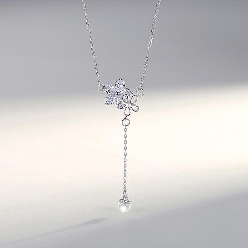 Design Sense Long Pearl Necklace Female Flower Tassel Clavicle Chain Temperament Personality