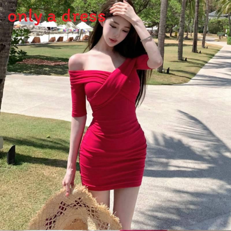 Sexy Girl Crossed Neckline Dress With Pleated Design For Date Night