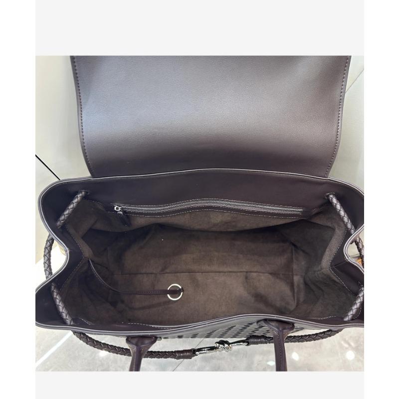 Cross-border  family autumn and winter explosive crossbody bag women's high-end handbag pure hand-woven large-capacity tote bag