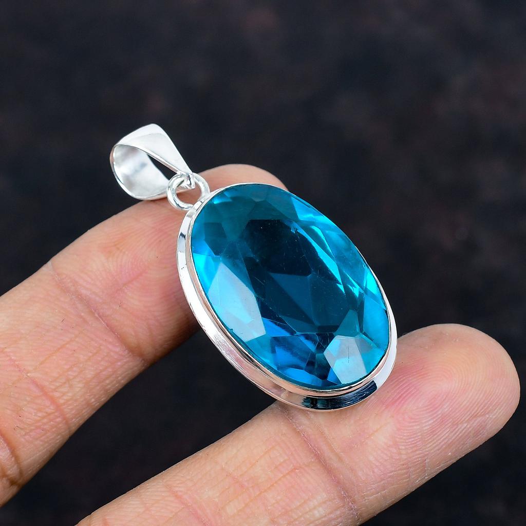 Fasetowany wisiorek z indygolitem, wisiorek ze srebra próby 925, wisiorek z kamieniem urodzinowym, biżuteria z prawdziwych kamieni szlachetnych, ręcznie robiony delikatny wisiorek, prezenty zaręczynowe