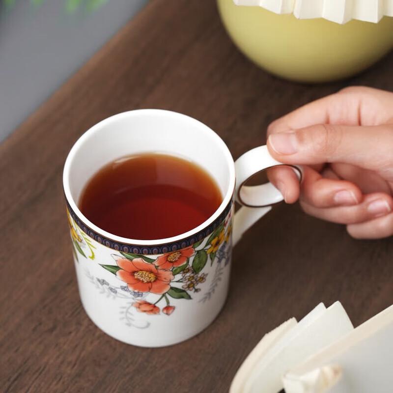 Yongfengyuan 'Blossoming Journey' Chinese Ceramic Mug