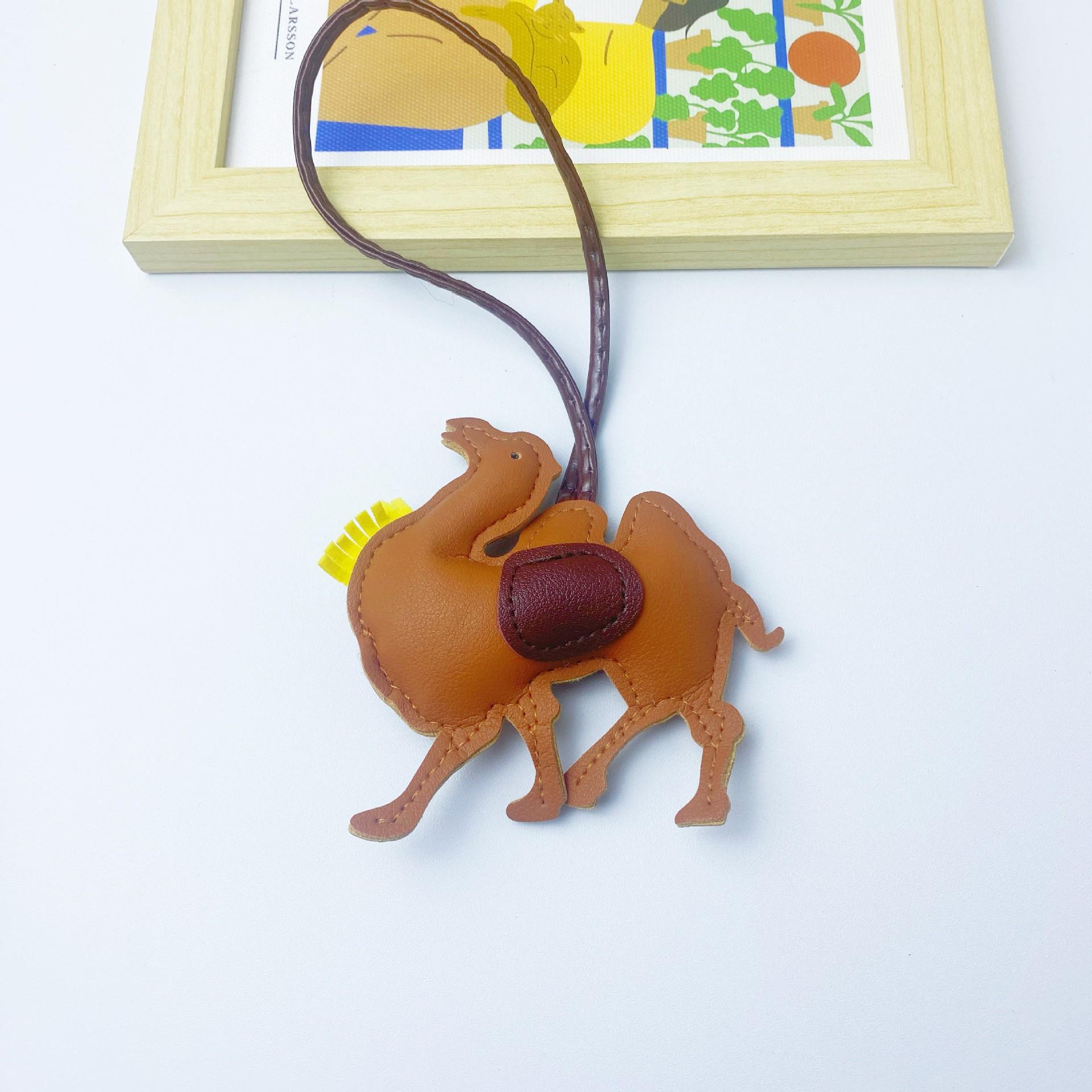 

Подвеска на сумку Desert Camel из искусственной кожи, брелок, аксессуары Height approx. 10cm