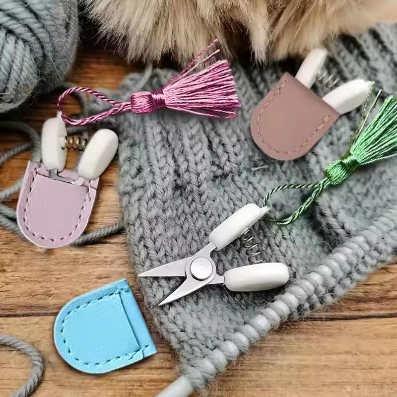 Mini Pocket Scissors Metal Tailor's Scissors Office Suitable for Embroidery Thread Threading Craft Cross Stitch Thread Trimmer