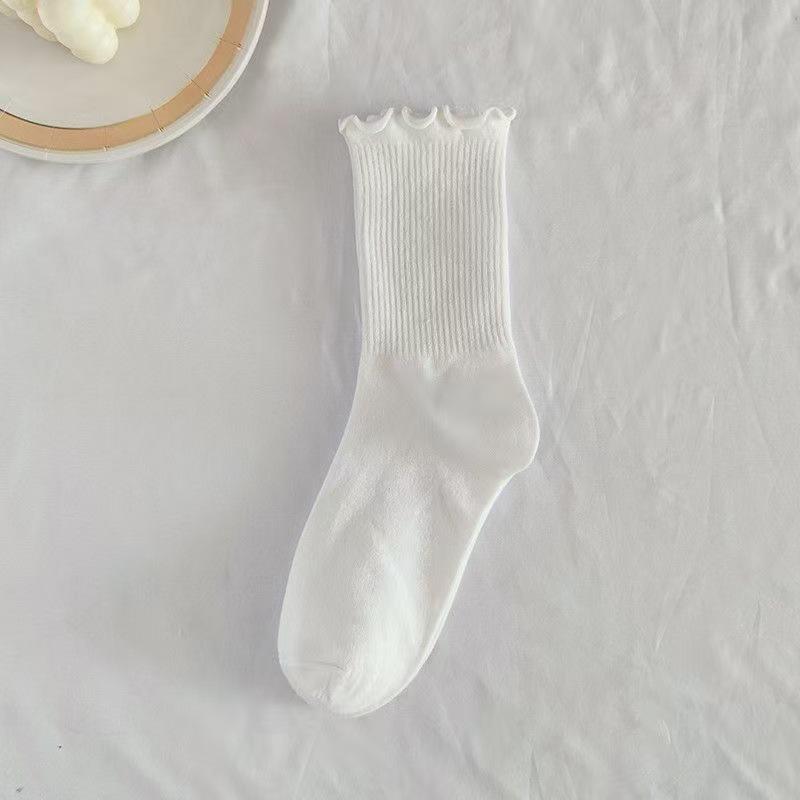 Calzini larghi da donna in pizzo bianco stile giapponese, con bordo arricciato a metà polpaccio, perfetti per primavera, estate e autunno – Alla moda e versatili.