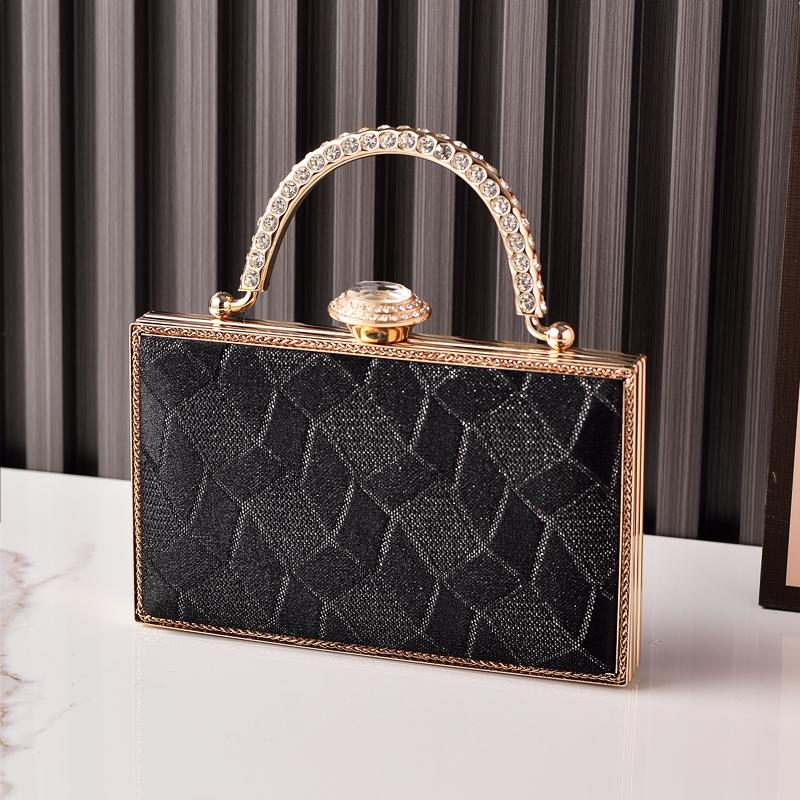 

Quilted Pattern Women s Bag luxury Diamond Handbag Designers Female High End Evening Party Clutches Crossbody bags Trend 2026 чёрный