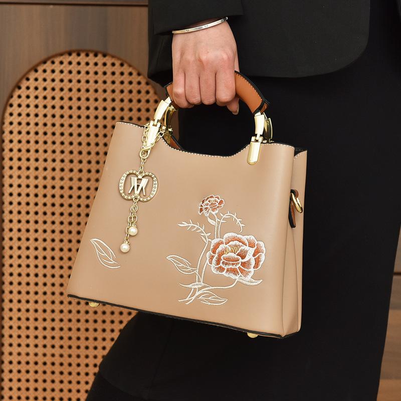 Mother's Day Gift 2025 New Embroidery New Chinese-style Large-capacity Portable Lady Mother Bag Atmospheric Messenger Girl