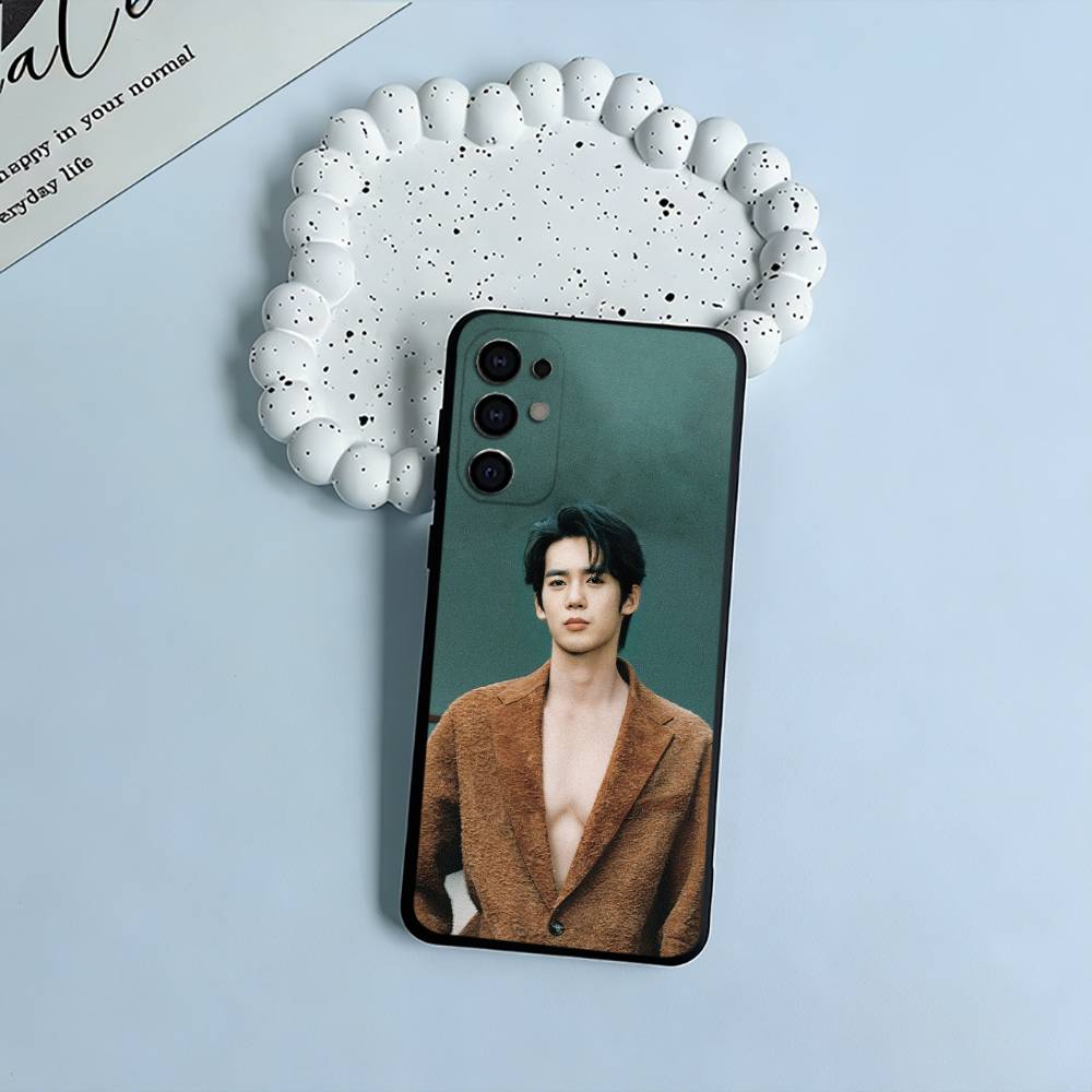 actor-Yu Shi Phone Case For Samsung S25,S24,S21,S22,S23,S30,Ultra,S20,Plus,Fe,Lite,Black Soft Silicone