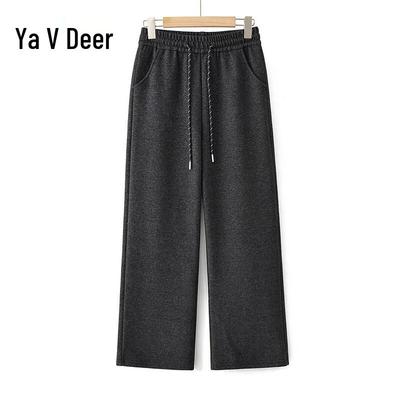 Alt giyim (Kadın) – Pantalon ve Kapriler