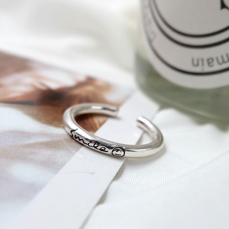 Stylish Silver S925 Chic Ring With Unique Smile Face For Fashion Womens