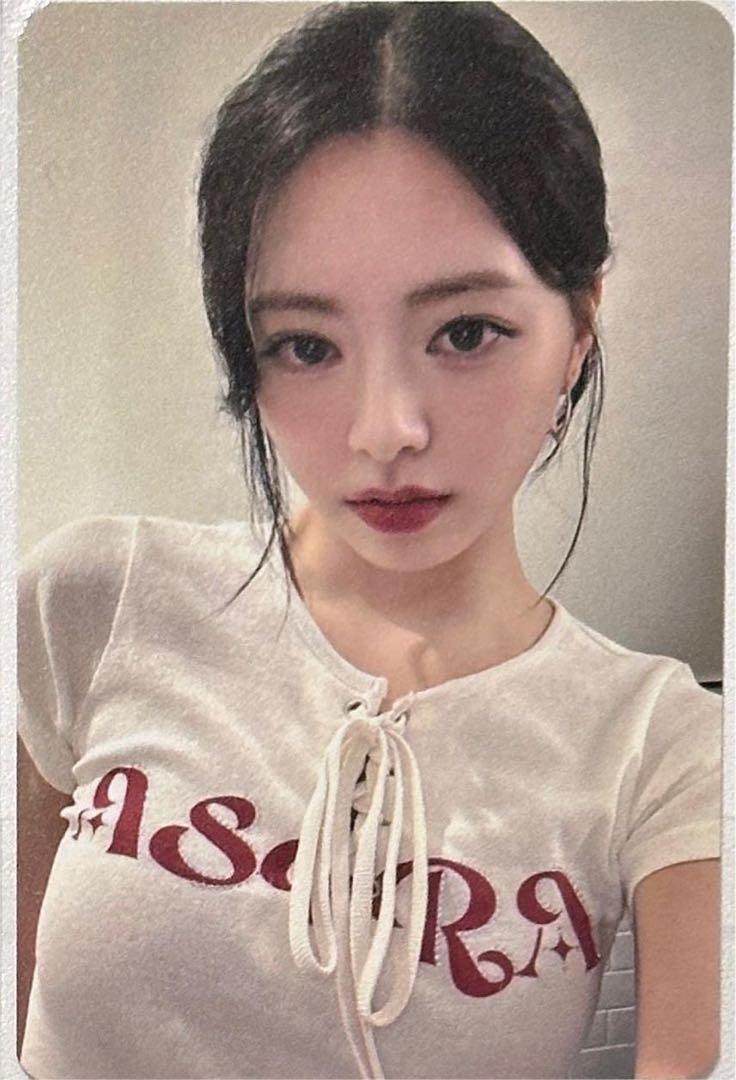 

[USED] ITZY KILL MY DOUBT Yuna idoustage Chinese Trading Card